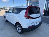 Used 2022 Kia Soul LX w/ Technology Package image 3