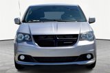 Used 2019 Dodge Grand Caravan SXT image 2