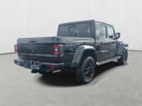 Used 2023 Jeep Gladiator Overland image 5