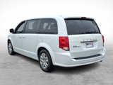 Certified 2018 Dodge Grand Caravan SE image 3