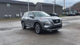 Used 2021 Nissan Rogue SV image 2
