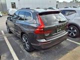 Used 2022 Volvo XC60 B5 Momentum w/ Climate Package image 4