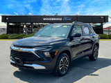 Used 2024 Chevrolet TrailBlazer LT image 2