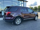 Used 2018 Ford Explorer XLT w/ Equipment Group 202A image 3