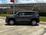 Used 2023 Jeep Renegade Latitude image 4