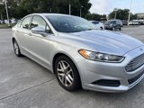 Used 2016 Ford Fusion SE image 2