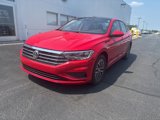 Used 2019 Volkswagen Jetta SE w/ Cold Weather Package image 2