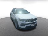 Used 2023 Jeep Compass Latitude image 3