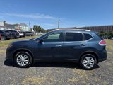 Used 2016 Nissan Rogue SV w/ SV Moonroof Package image 2