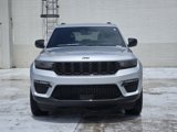 Used 2024 Jeep Grand Cherokee Limited w/ Black Appearance Package image 3