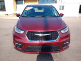 Used 2023 Chrysler Pacifica Touring-L image 3