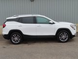 Used 2022 GMC Terrain SLT w/ Infotainment Package II image 2
