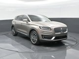 Used 2019 Lincoln Nautilus Reserve image 2