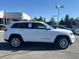 Used 2017 Jeep Grand Cherokee Limited w/ Luxury Group II image 3