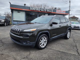 Used 2017 Jeep Cherokee Latitude image 2
