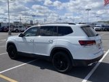 Used 2023 Volkswagen Atlas SE w/ Black Wheel Package image 3