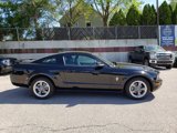 Used 2006 Ford Mustang Premium image 3