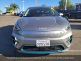Used 2022 Kia Niro EX image 2