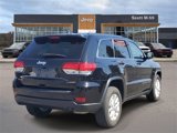 Used 2022 Jeep Grand Cherokee Laredo E image 4