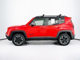 Used 2017 Jeep Renegade Trailhawk w/ Premium Trailhawk Package image 4