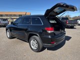 Used 2020 Jeep Grand Cherokee Laredo image 4