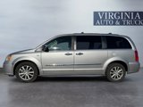 Used 2014 Chrysler Town & Country Touring-L image 3