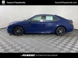 Used 2023 Toyota Camry SE image 2