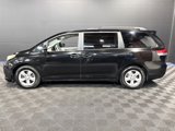 Used 2014 Toyota Sienna LE image 2