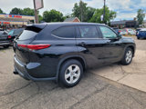 Used 2021 Toyota Highlander LE image 4