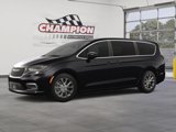 New 2025 Chrysler Pacifica Select image 2