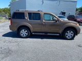 Used 2005 Nissan Pathfinder LE image 6