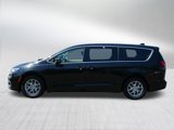 Used 2023 Chrysler Pacifica Touring-L image 4