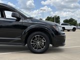 Used 2018 Dodge Journey SE w/ Blacktop Package image 2