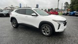 New 2025 Chevrolet Trax LT w/ LT Convenience Package image 3