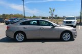 Used 2024 Chevrolet Malibu LT image 2