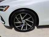 Used 2020 Volvo S60 T5 Momentum image 3