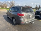 Used 2015 Nissan Pathfinder SL w/ SL Tech Package image 4