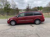 Used 2015 Chrysler Town & Country Touring-L image 5