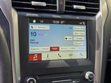 Used 2017 Ford Fusion SE w/ Fusion SE Technology Package image 4