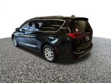 Used 2021 Chrysler Pacifica Touring-L image 3