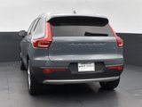 Used 2021 Volvo XC40 T5 Momentum image 6