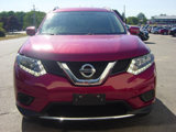 Used 2016 Nissan Rogue SV image 2