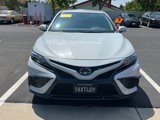 Used 2022 Toyota Camry SE image 3
