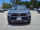 Used 2022 Volkswagen Taos SE image 2