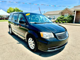 Used 2014 Chrysler Town & Country Touring image 3