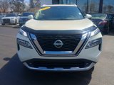 Used 2022 Nissan Rogue Platinum image 2