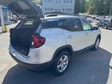 Used 2022 GMC Terrain SLE w/ Driver Convenience Package image 5