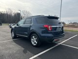 Used 2017 Ford Explorer XLT image 5