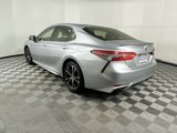 Used 2018 Toyota Camry SE image 3
