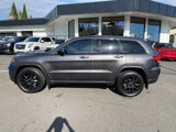 Used 2017 Jeep Grand Cherokee Altitude image 2